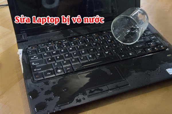 Làm thế nào để “cứu” laptop khi bị nước vào?