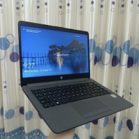 Laptop HP 240 G8 core i3-1005G1 / 8GB DDR4 / SSD 128GB / 14"FHD / Win 11 / Black